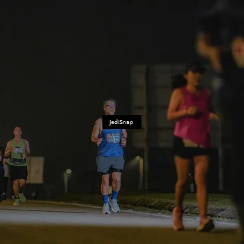 Runner Photo 7422213