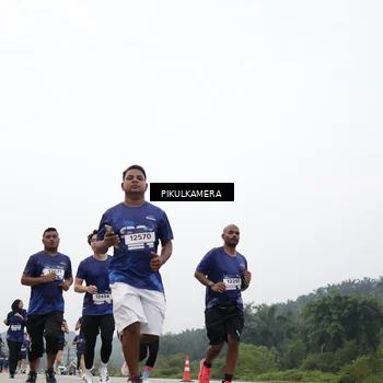 Runner Photo 7422216