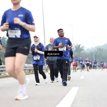 Runner Photo 7422686