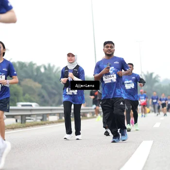 Runner Photo 7422692