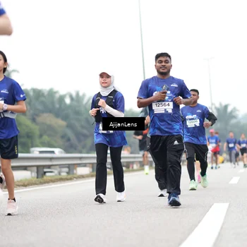 Runner Photo 7422695