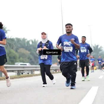 Runner Photo 7422699