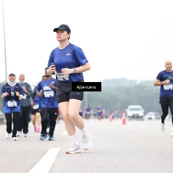 Runner Photo 7422709