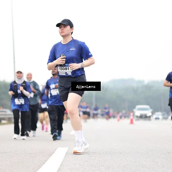 Runner Photo 7422723