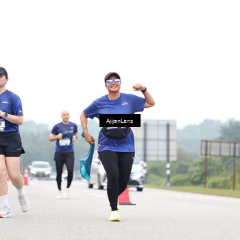 Runner Photo 7422724