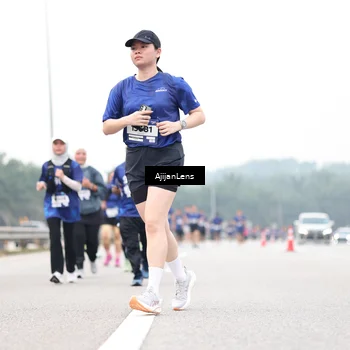 Runner Photo 7422728