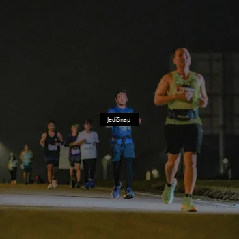Runner Photo 7422744