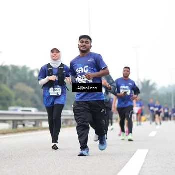 Runner Photo 7422751