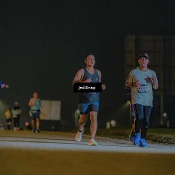 Runner Photo 7422812