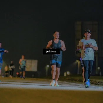 Runner Photo 7422814
