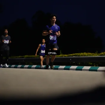 Runner Photo 7423029