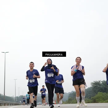 Runner Photo 7423033