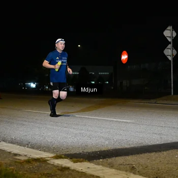 Runner Photo 7423039