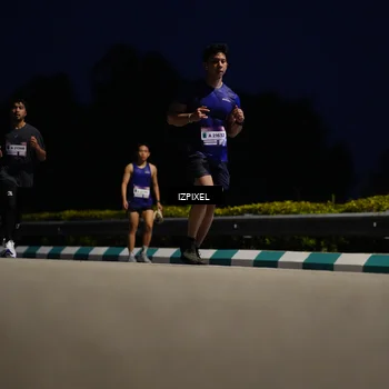 Runner Photo 7423052