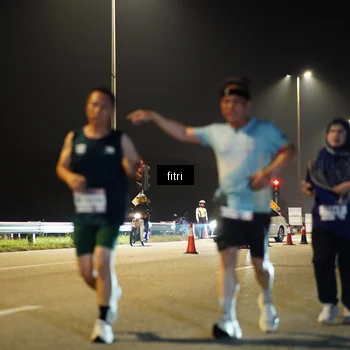 Runner Photo 7423065