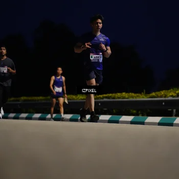 Runner Photo 7423081
