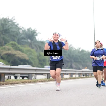 Runner Photo 7423114