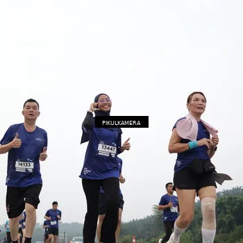 Runner Photo 7423117