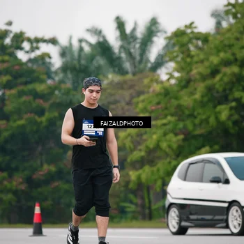 Runner Photo 7423240