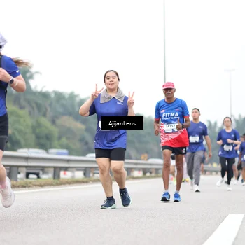 Runner Photo 7423242