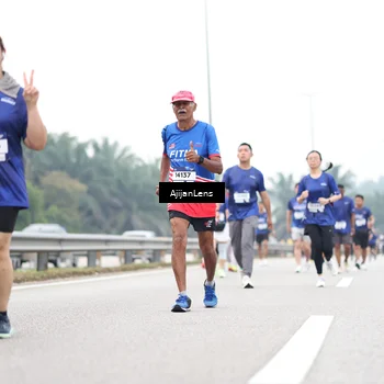 Runner Photo 7423254