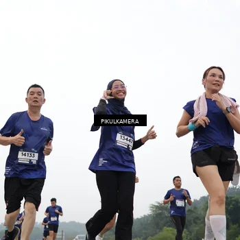 Runner Photo 7423259
