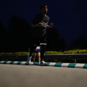Runner Photo 7423291