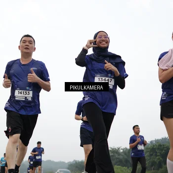 Runner Photo 7423384
