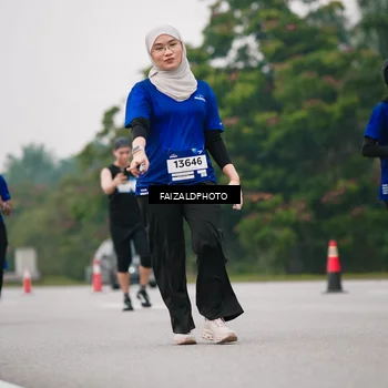 Runner Photo 7423418