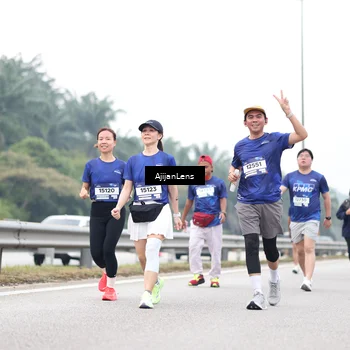 Runner Photo 7423457