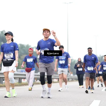 Runner Photo 7423571