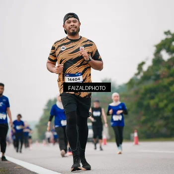 Runner Photo 7423576