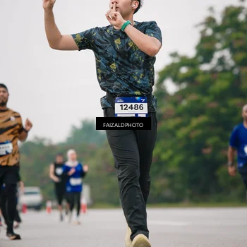 Runner Photo 7423588