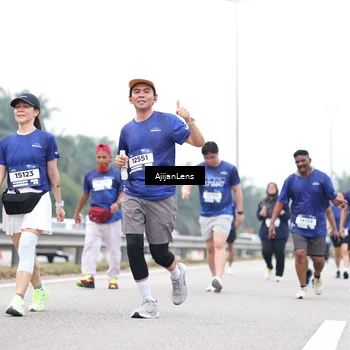 Runner Photo 7423602