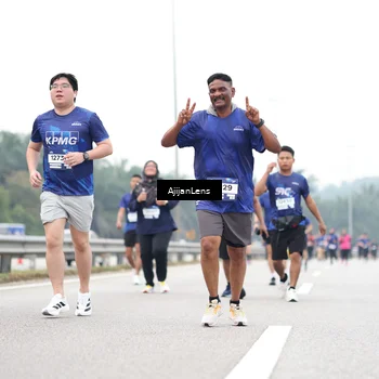 Runner Photo 7423665