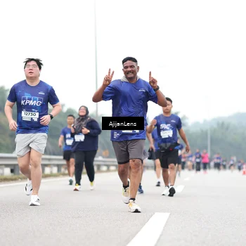 Runner Photo 7423697
