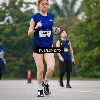 Runner Photo 7423938