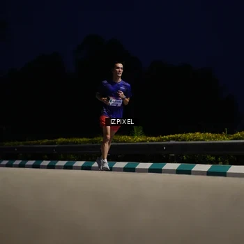 Runner Photo 7423940