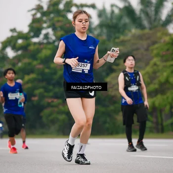 Runner Photo 7423968