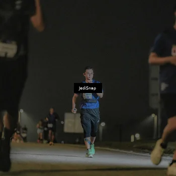 Runner Photo 7423975