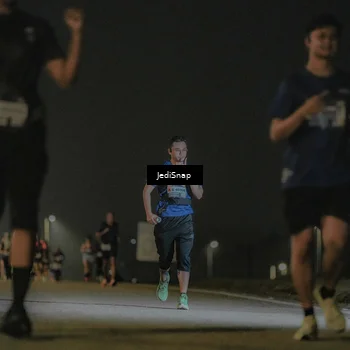 Runner Photo 7423980