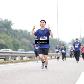 Runner Photo 7423995