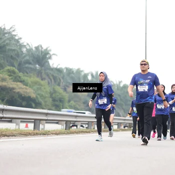 Runner Photo 7424242