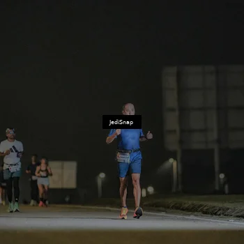 Runner Photo 7424286