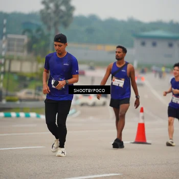 Runner Photo 7424397