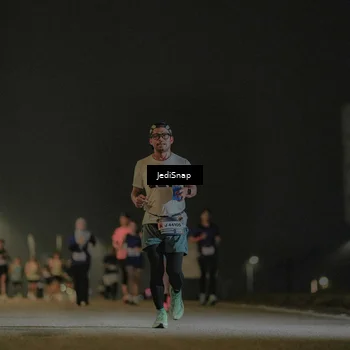 Runner Photo 7424513