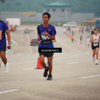 Runner Photo 7424605