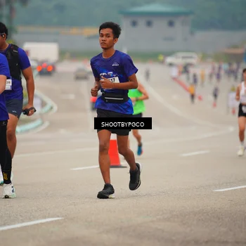 Runner Photo 7424618