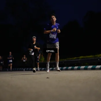 Runner Photo 7424654