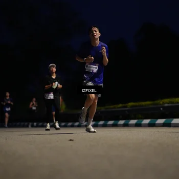 Runner Photo 7424689